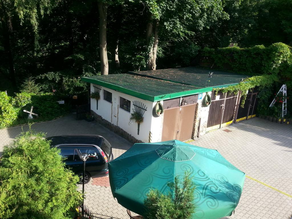 Beatka Hotel Swieradow-Zdroj Exterior photo